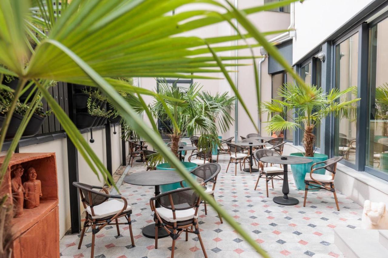 Artist Hotel 苏博蒂察 外观 照片