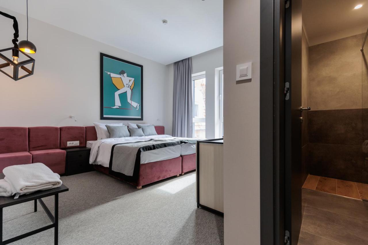 Artist Hotel 苏博蒂察 外观 照片